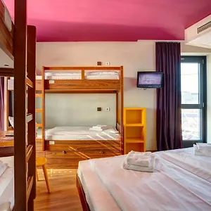*** Hotell Meininger Frankfurt Main / Airport Tyskland