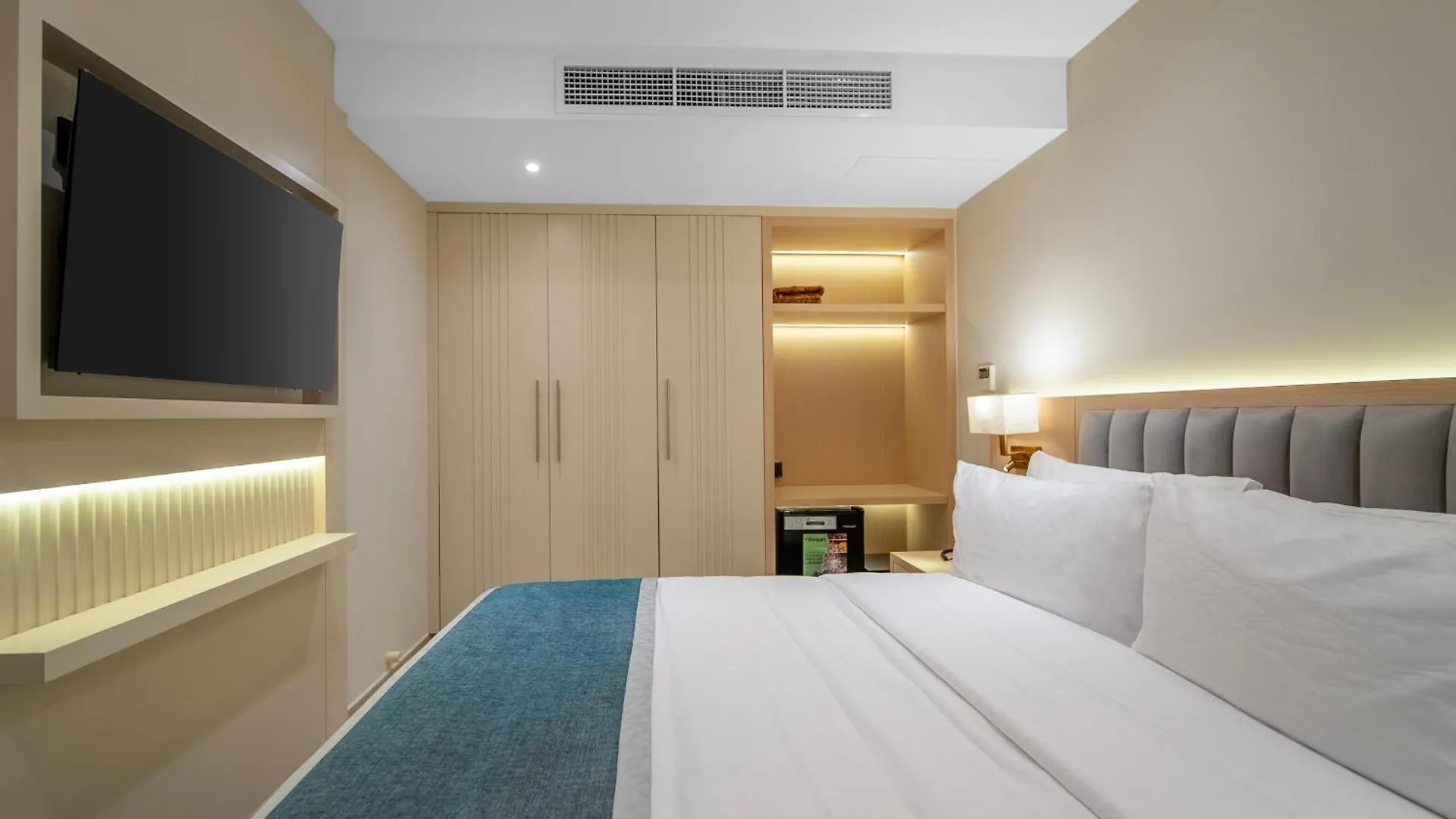 Grand Ambassador Hotel Dubai 3*,  Förenade Arabemiraten