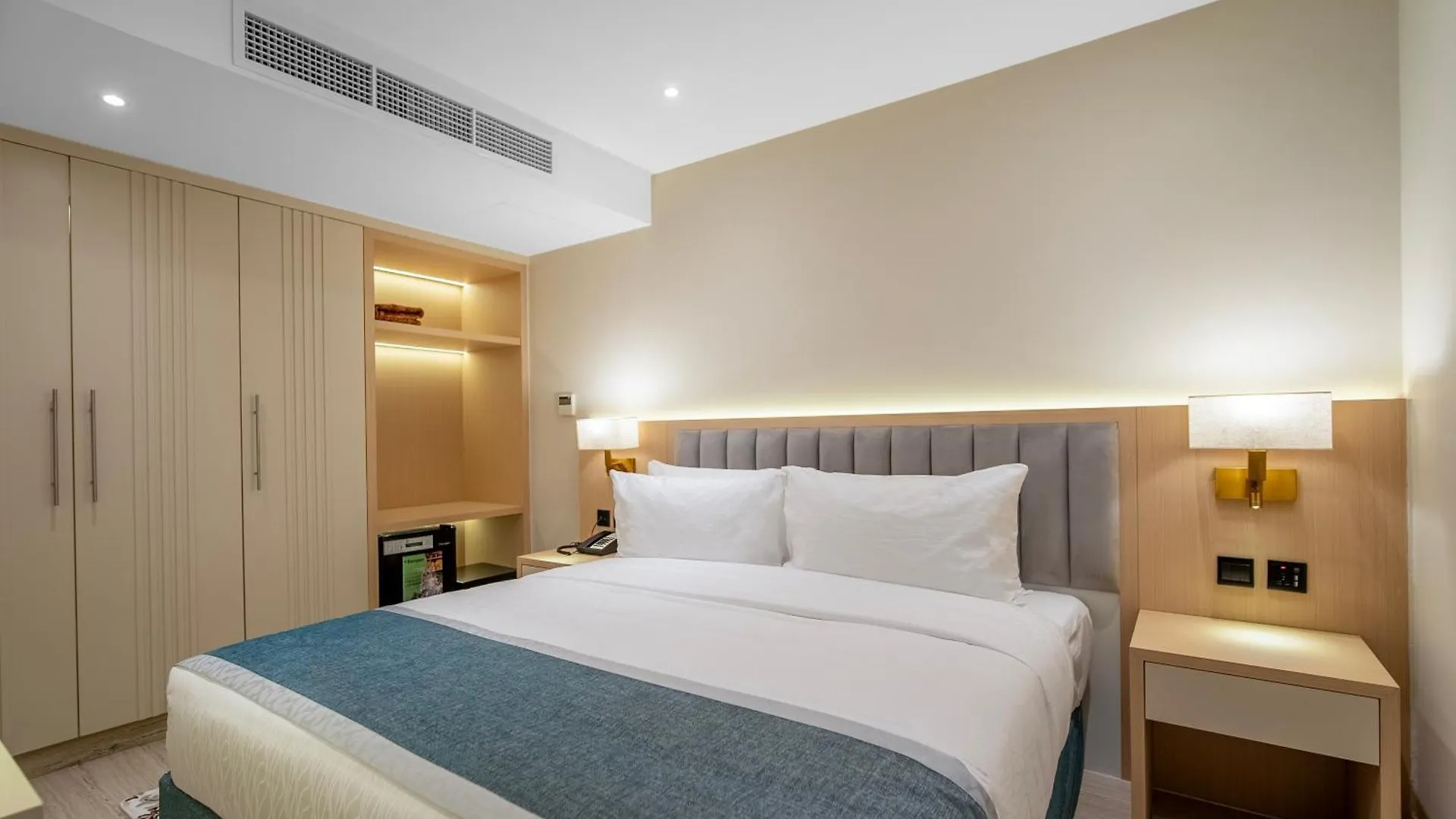 Grand Ambassador Hotel Dubai